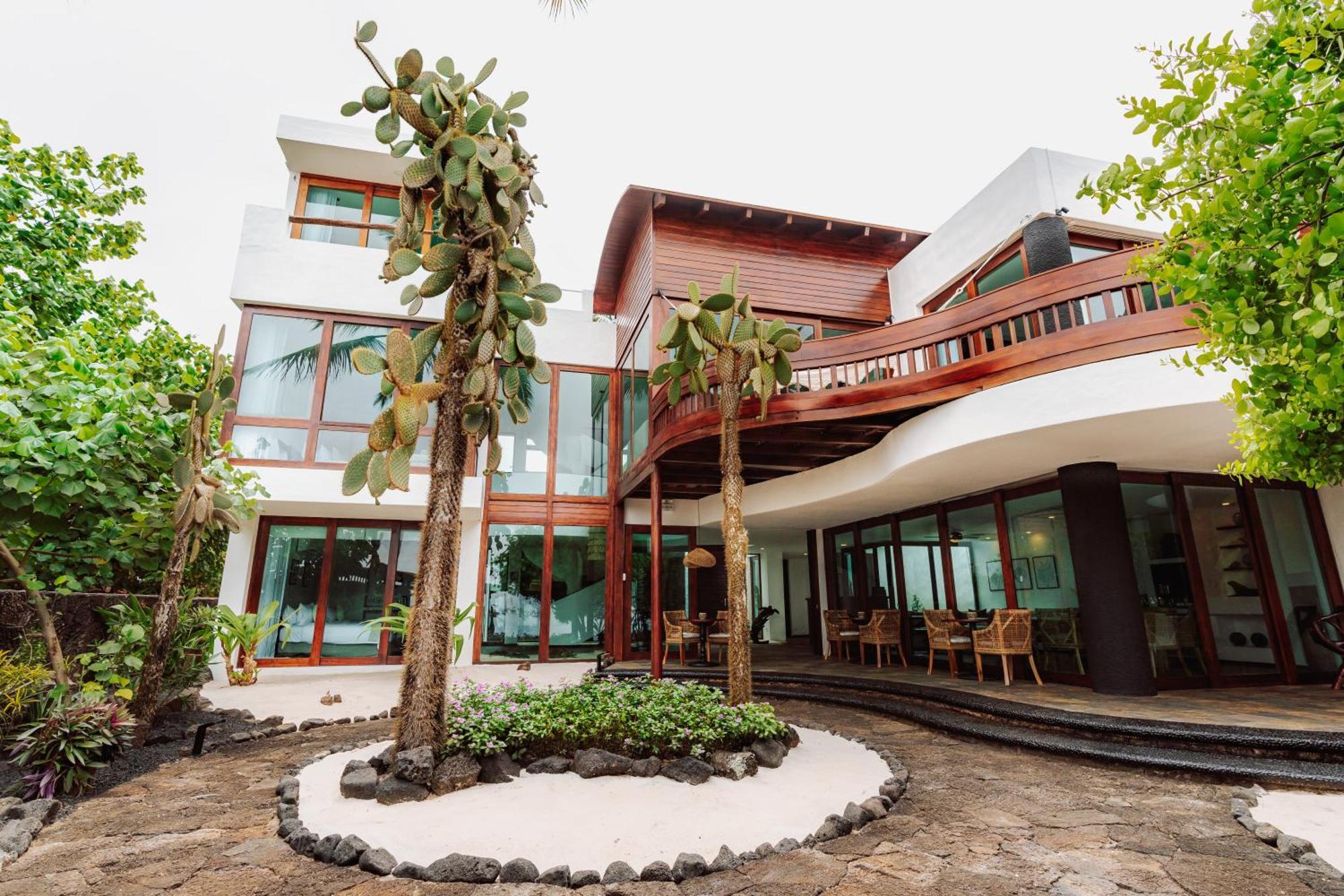 Hotel Villa Escalesia Galapagos Puerto Ayora  Exterior photo